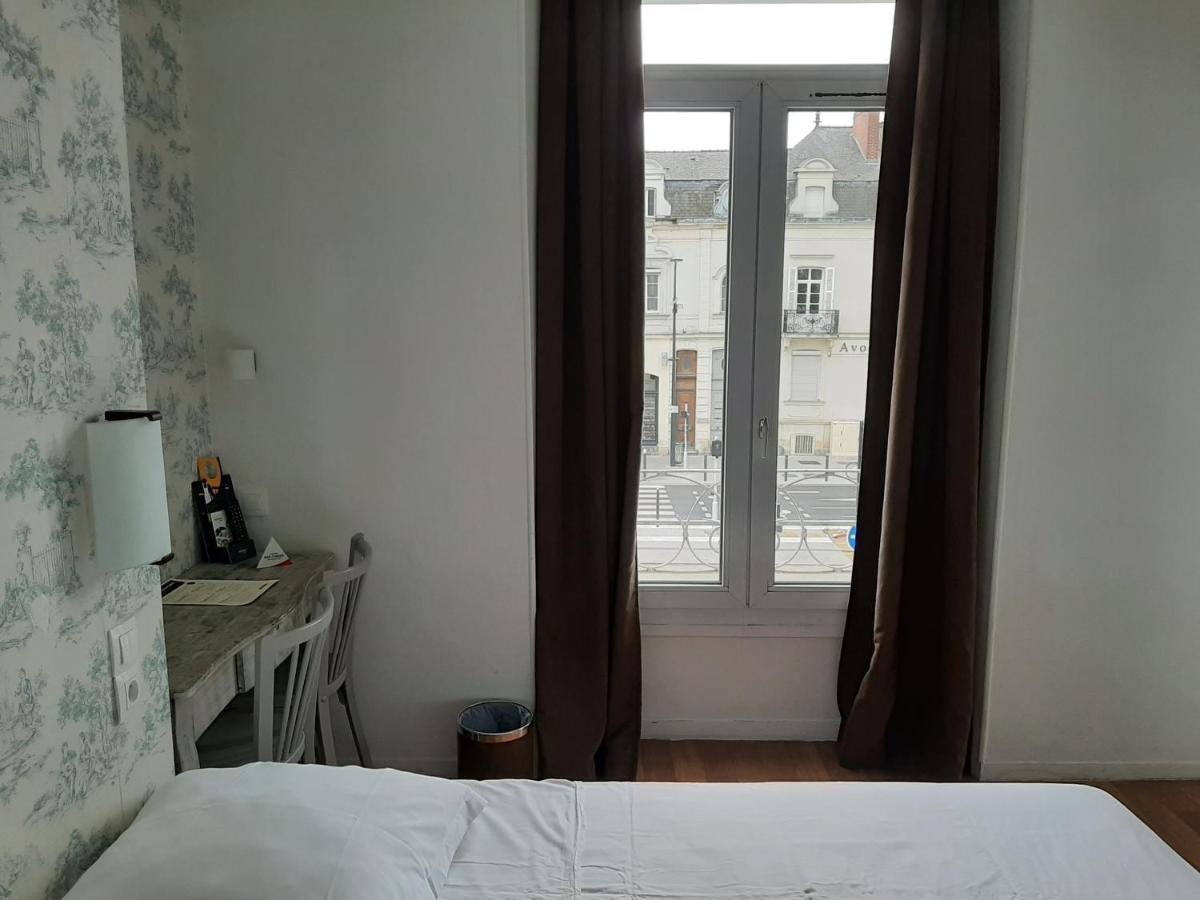 Le Royalty Hotel Angers Luaran gambar