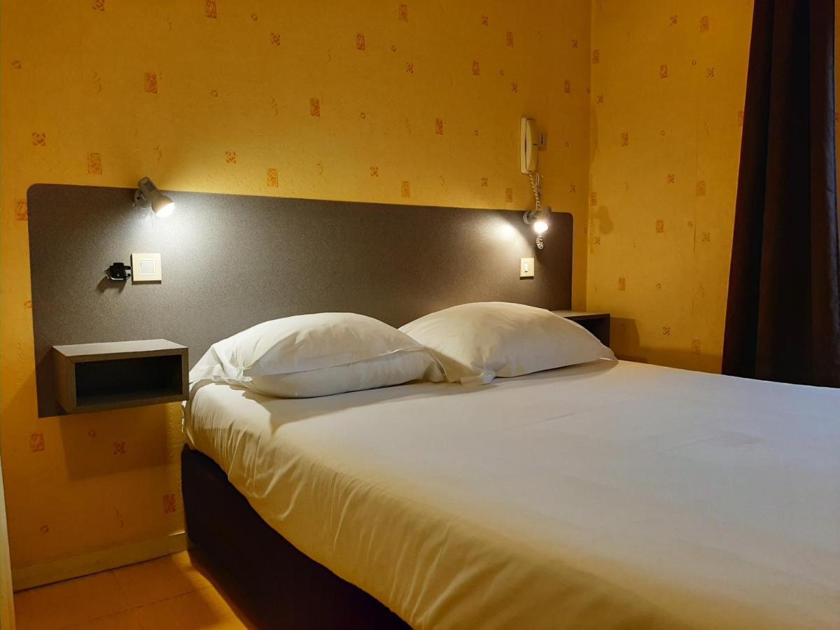 Le Royalty Hotel Angers Luaran gambar